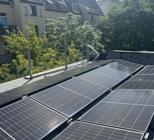 Photovoltaikanlage auf dem Gartenhaus